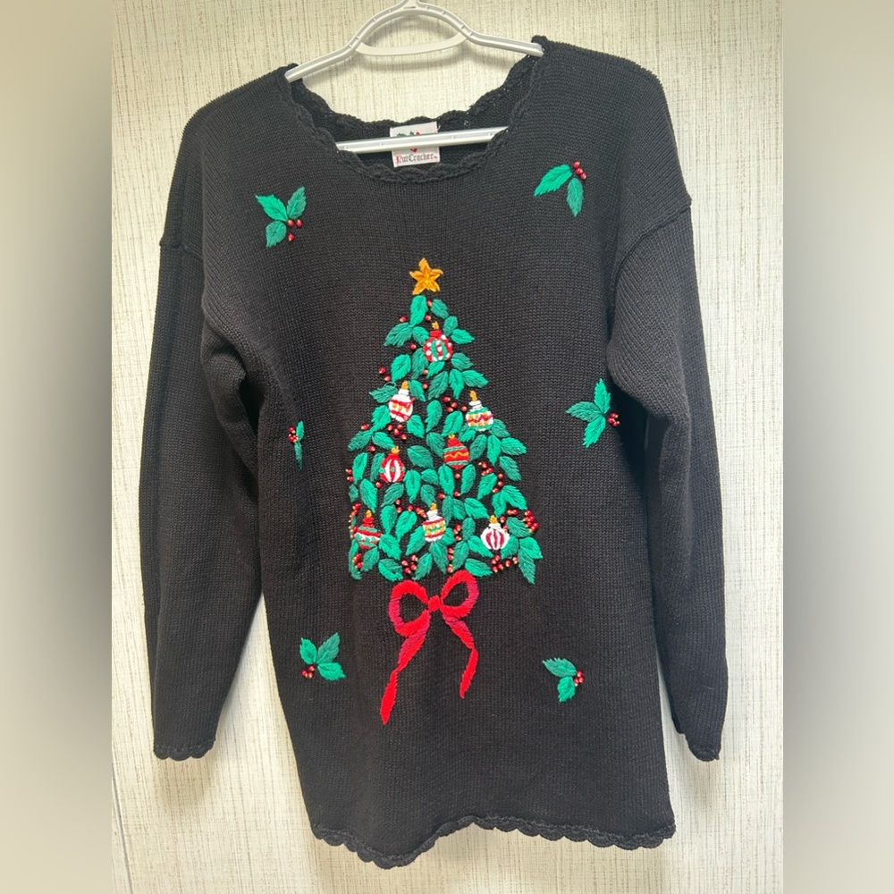 Vintage‎ Nut Cracker Christmas Sweater with Christmas Tree Design